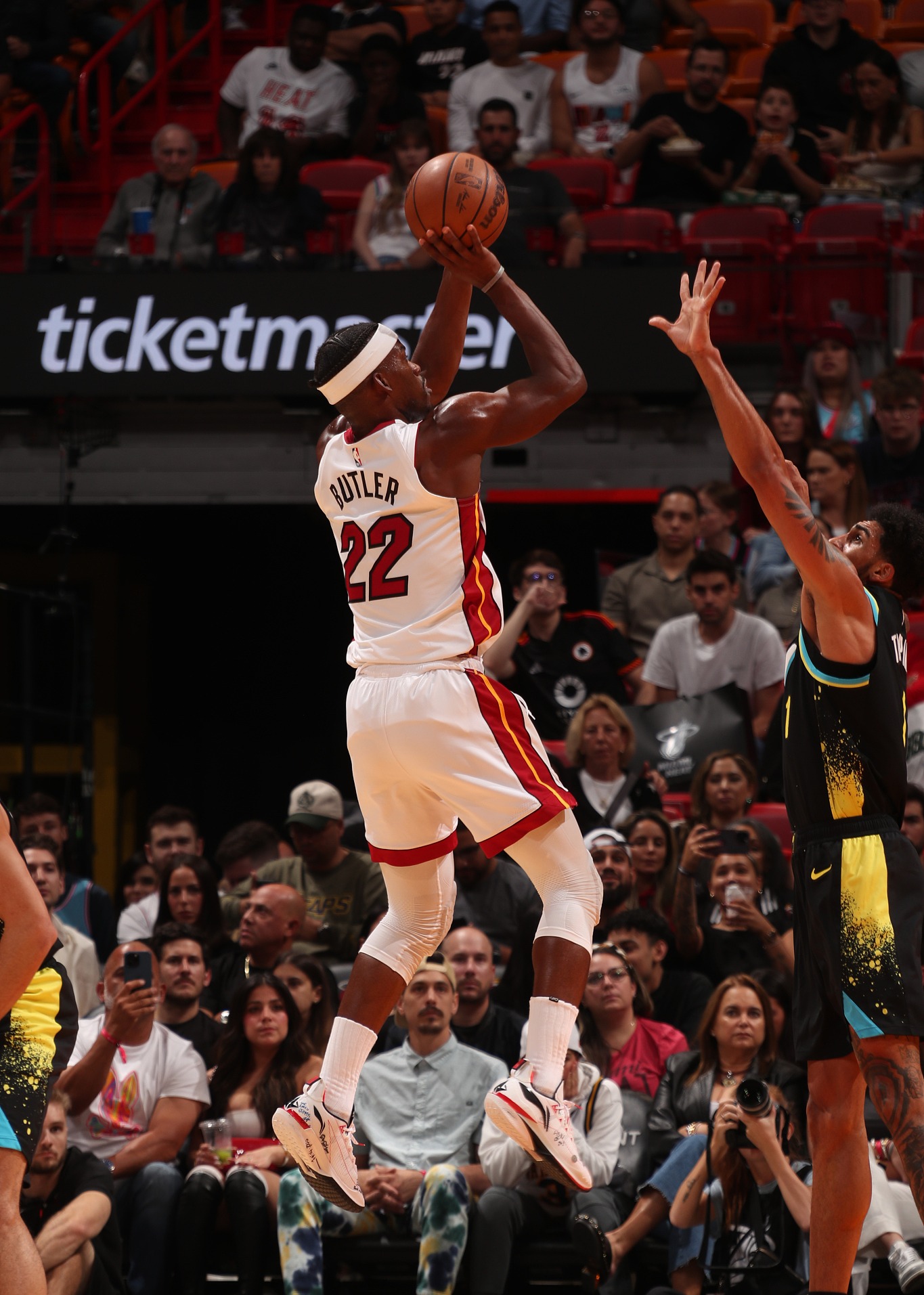 NBA常规赛：步行者144-129热火 - 腾讯视频